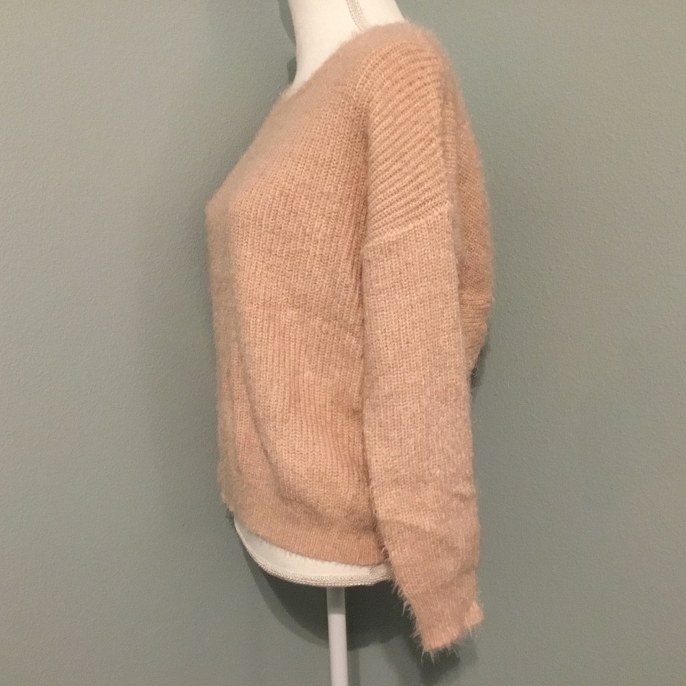 🍂 Knot Accent Open Back Sweater - Picture 7 of 8